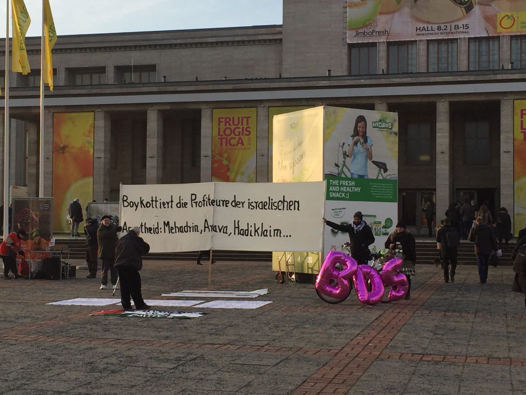 Fruit Logistica - Hände weg von den Früchten der Apartheid!