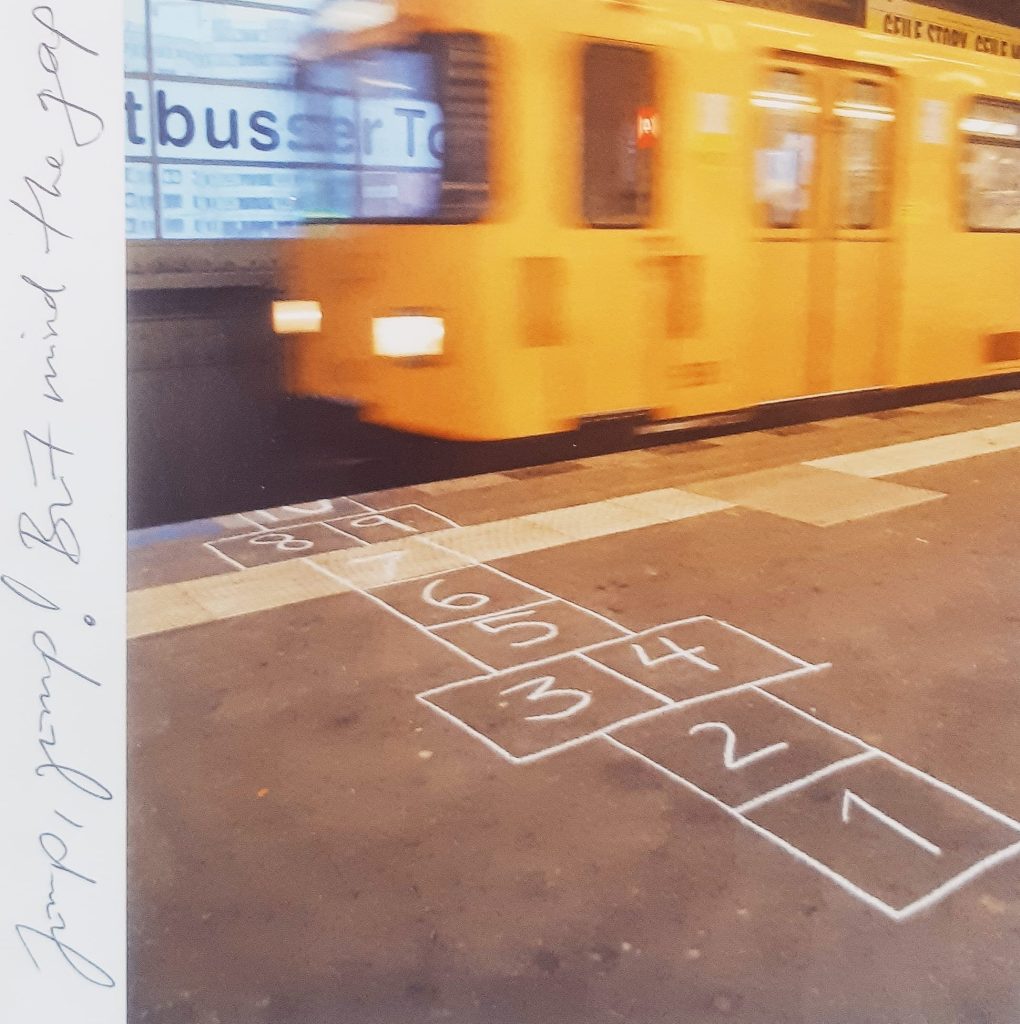 Buchpräsentation mit A.Dirk Moses im Gespräch mit Nahed Samour